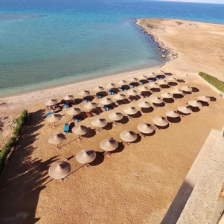 La Quinta Beach Resort